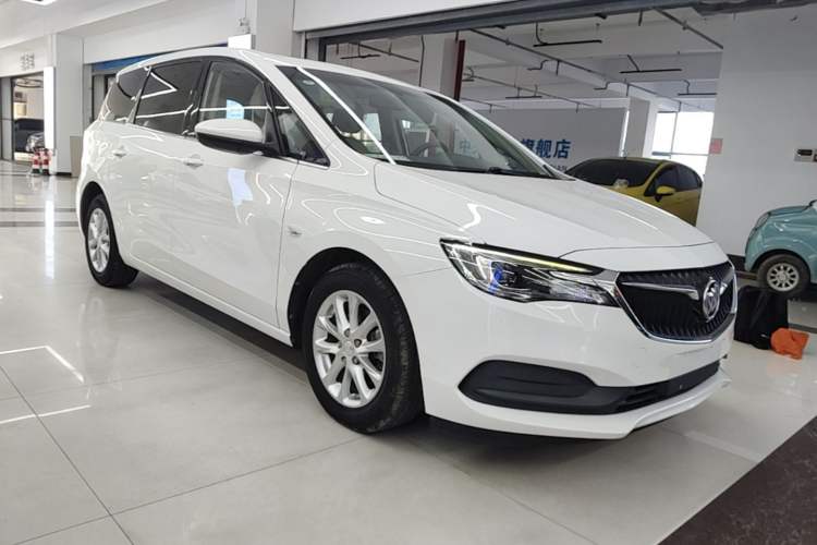 Used Buick GL6 2018 18T 6-Seater Elite Model Front Right 45 Deg