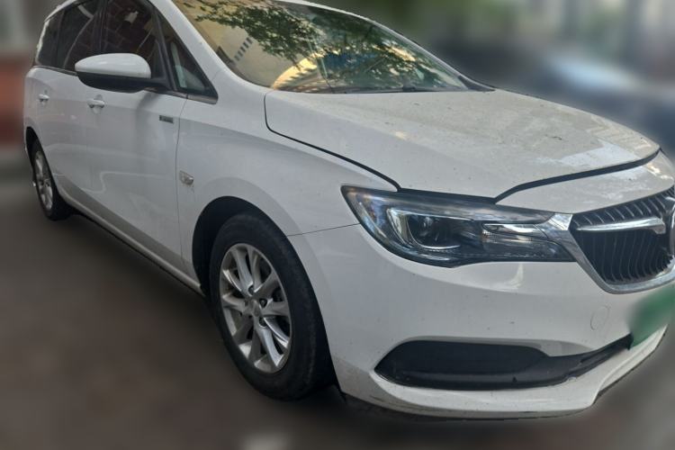 Used Buick GL6 2018 18T 6-Seater Elite Model Front Right 45 Deg