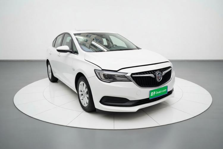 Used Buick GL6 2018 18T 6-Seater Luxury Model Front Right 45 Deg