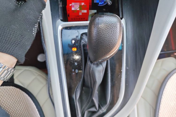 Used Buick GL6 2018 18T 6-Seater Elite Model Gear Lever