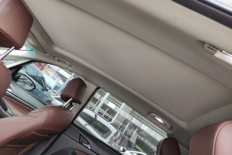 Used Buick GL6 2018 18T 6-Seater Luxury Model Headliner
