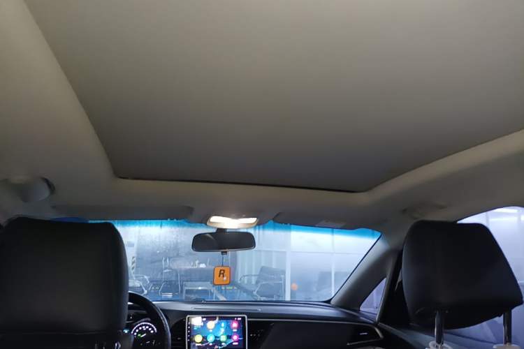 Used Buick GL6 2018 18T 5-Seater Elite Version Headliner