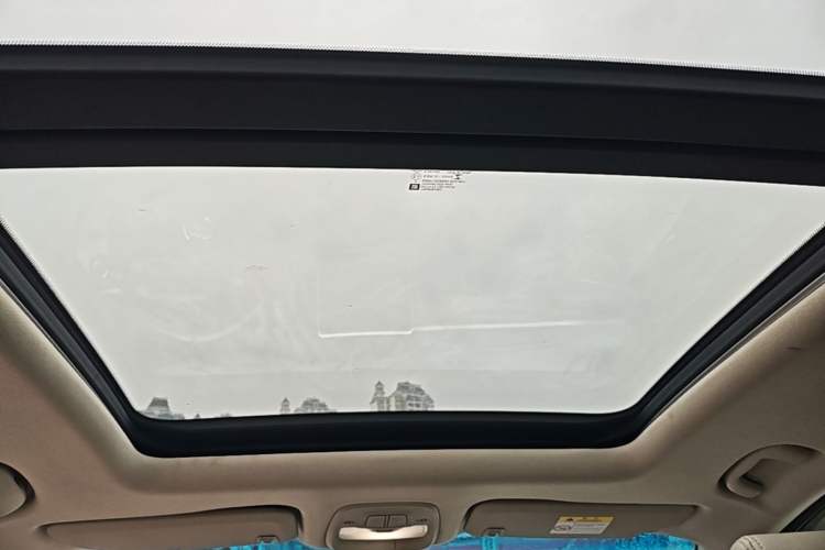 Used Buick GL6 2018 18T 6-Seater Elite Model Headliner