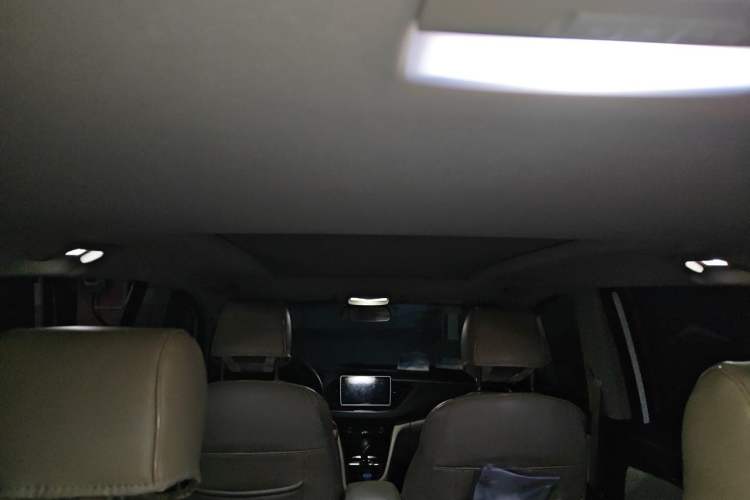 Used Buick GL6 2018 18T 6-Seater Elite Model Headliner