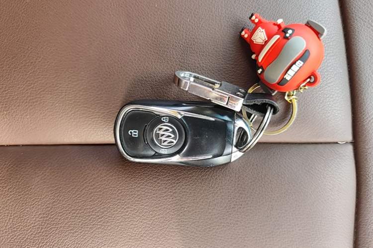 Used Buick GL6 2018 18T 6-Seater Luxury Model Interior 1