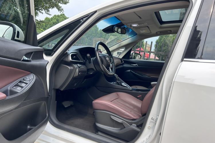 Used Buick GL6 2018 18T 6-Seater Prestige Model Interior 2