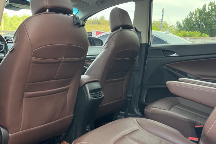 Used Buick GL6 2018 18T 6-Seater Luxury Model Interior 3