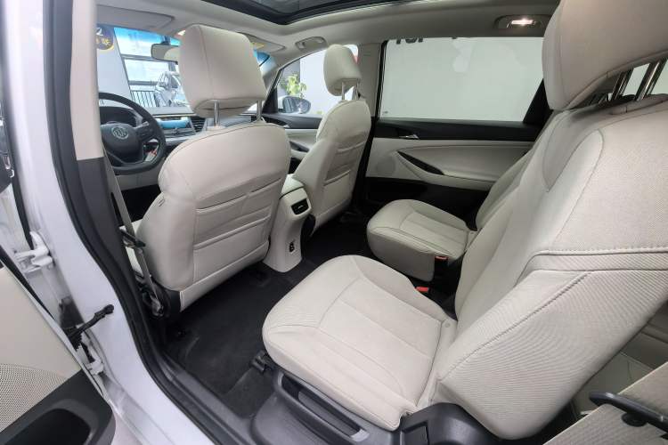 Used Buick GL6 2018 18T 6-Seater Elite Model Interior 3