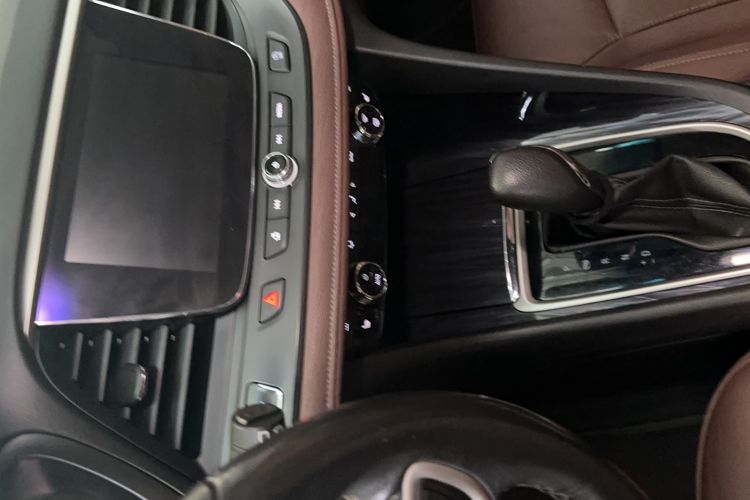 Used Buick GL6 2018 18T 6-Seater Prestige Model Interior 5