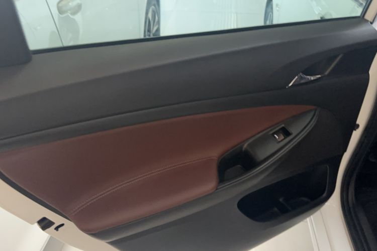Used Buick GL6 2018 18T 6-Seater Prestige Model Interior 7