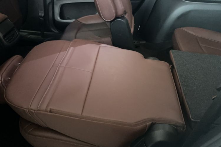 Used Buick GL6 2018 18T 6-Seater Prestige Model Interior 8