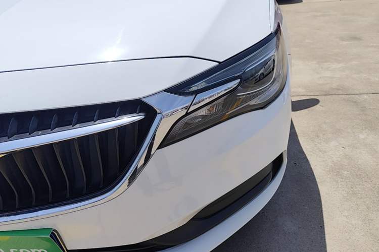Used Buick GL6 2018 18T 6-Seater Luxury Model Left Front Headlight