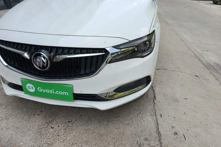 Used Buick GL6 2018 18T 6-Seater Prestige Model Left Front Headlight