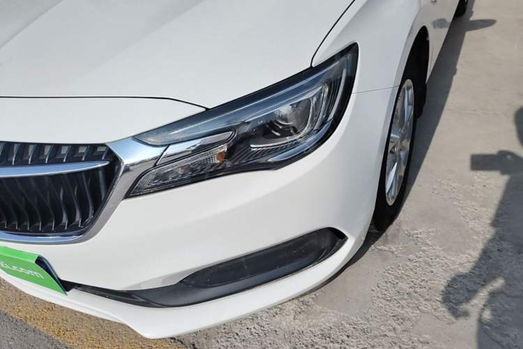 Used Buick GL6 2018 18T 6-Seater Luxury Model Left Front Headlight
