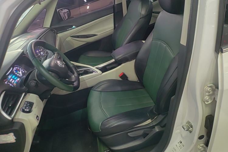 Used Buick GL6 2018 18T 6-Seater Elite Model Left Front Seat