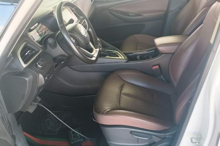 Used Buick GL6 2018 18T 6-Seater Prestige Model Left Front Seat