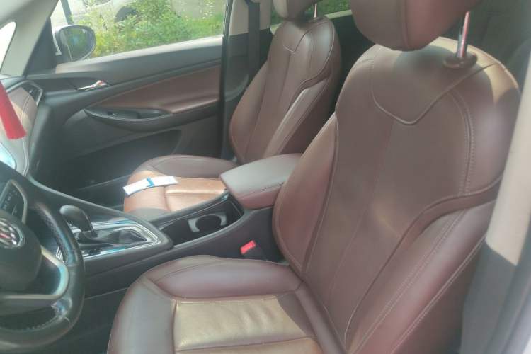 Used Buick GL6 2018 18T 6-Seater Prestige Model Left Front Seat