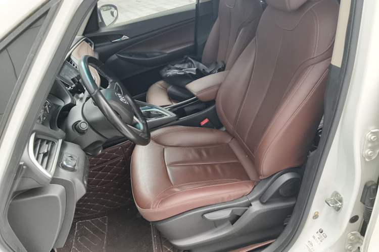 Used Buick GL6 2018 18T 6-Seater Prestige Model Left Front Seat