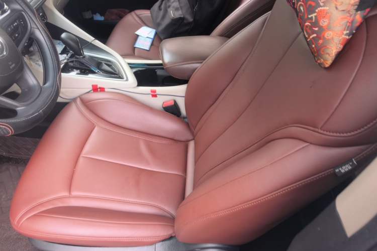 Used Buick GL6 2018 18T 6-Seater Elite Model Left Front Seat