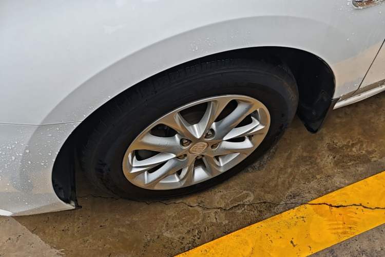 Used Buick GL6 2018 18T 6-Seater Elite Model Left Front Wheel Hub