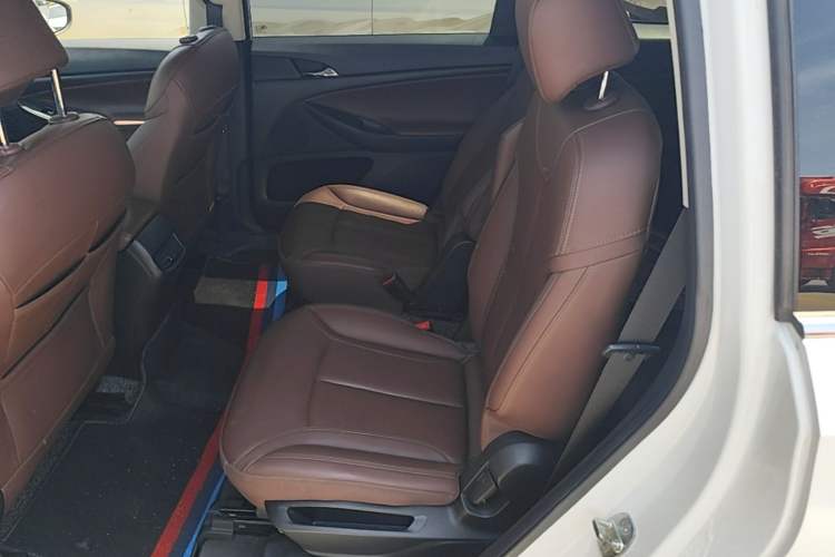 Used Buick GL6 2018 18T 6-Seater Luxury Model Left Rear Seat