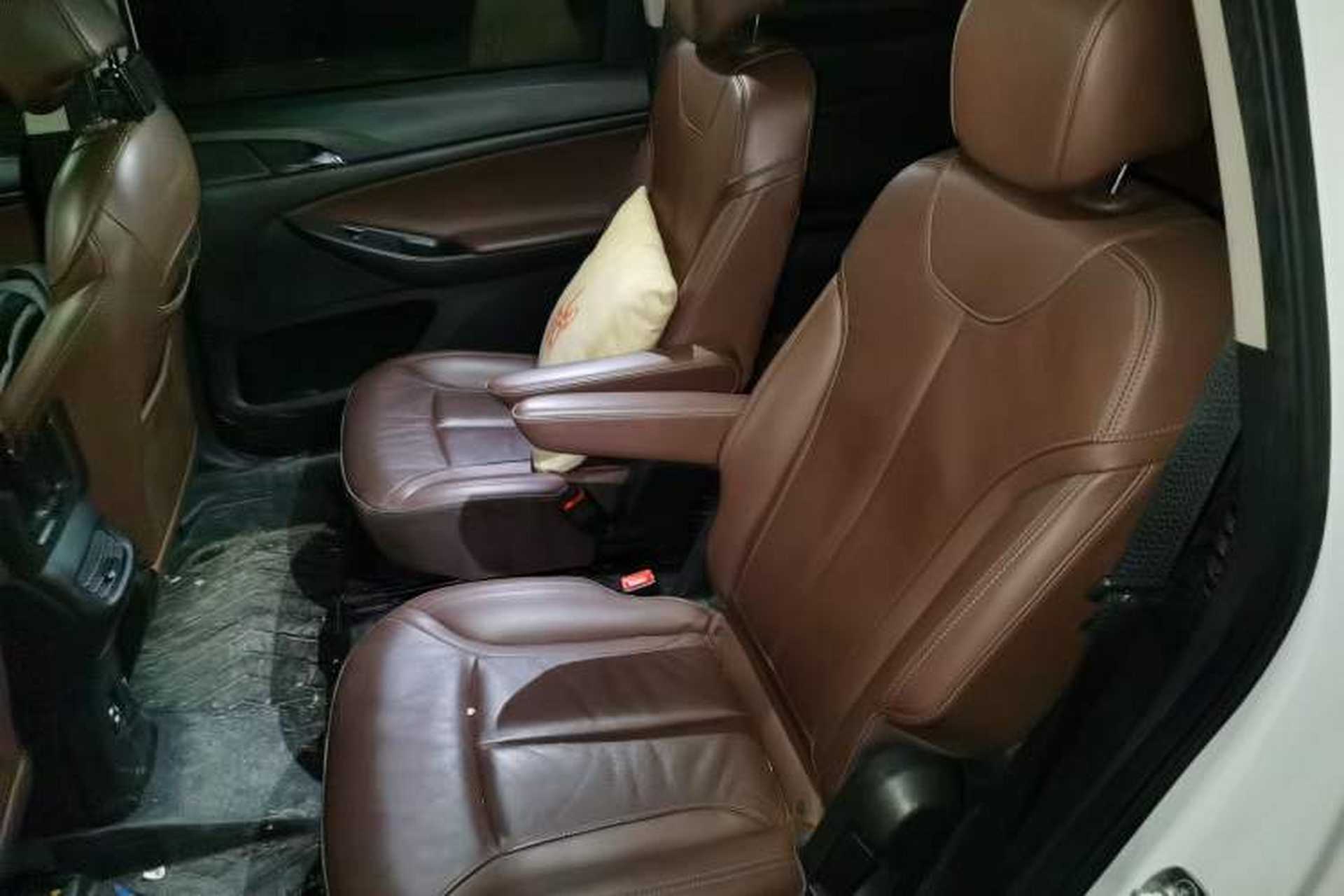 Used Buick GL6 2018 18T 6-Seater Elite Model Left Rear Seat