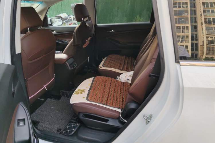 Used Buick GL6 2018 18T 6-Seater Luxury Model Left Rear Seat