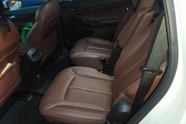 Used Buick GL6 2018 18T 6-Seater Luxury Model Left Rear Seat