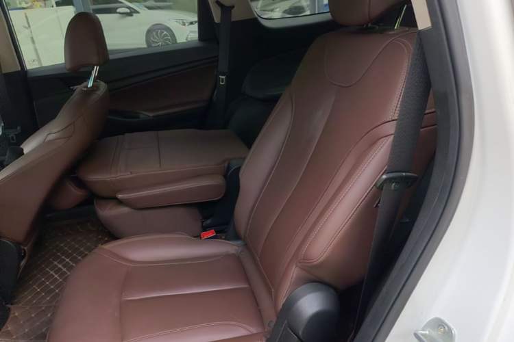 Used Buick GL6 2018 18T 6-Seater Prestige Model Left Rear Seat