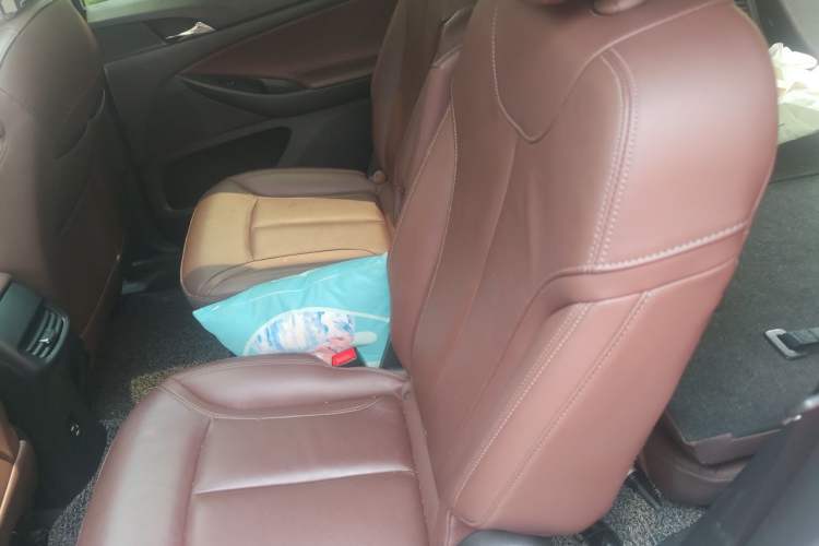 Used Buick GL6 2018 18T 6-Seater Prestige Model Left Rear Seat