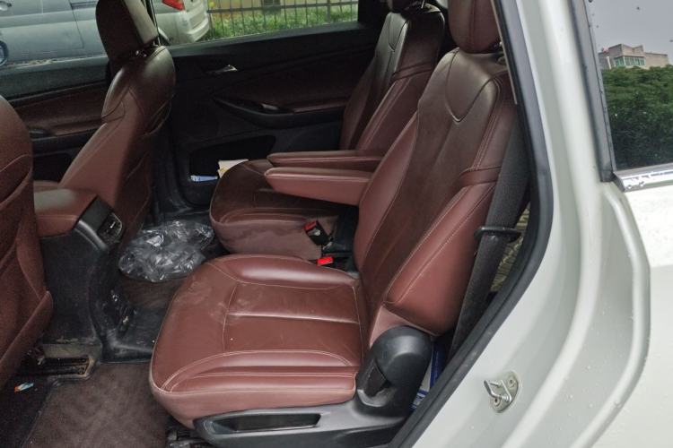 Used Buick GL6 2018 18T 6-Seater Luxury Model Left Rear Seat