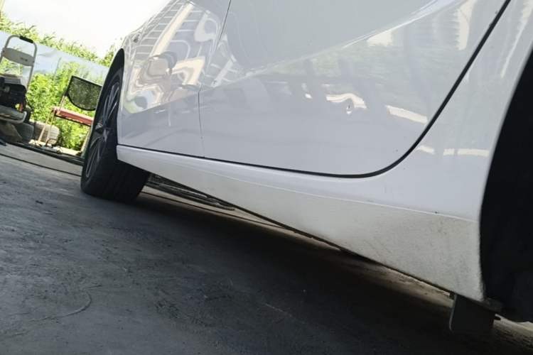 Used Buick GL6 2018 18T 6-Seater Prestige Model Left Side Sill
