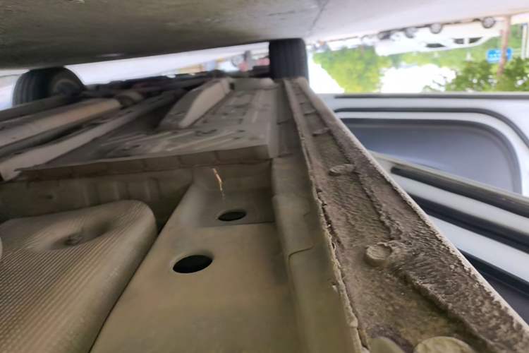 Used Buick GL6 2018 18T 6-Seater Prestige Model Left Side Sill