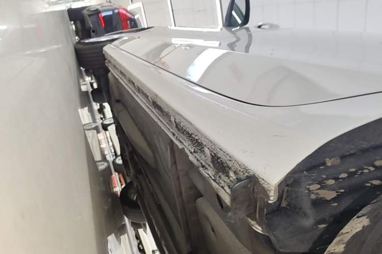 Used Buick GL6 2018 18T 6-Seater Elite Model Left Side Sill
