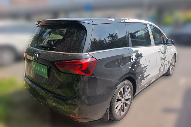 Used Buick GL6 2018 18T 6-Seater Prestige Model Rear Right 45 Deg