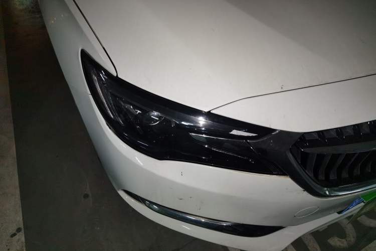 Used Buick GL6 2018 18T 6-Seater Elite Model Right Front Headlight