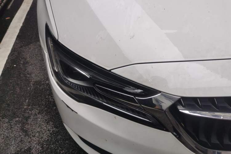 Used Buick GL6 2018 18T 6-Seater Luxury Model Right Front Headlight