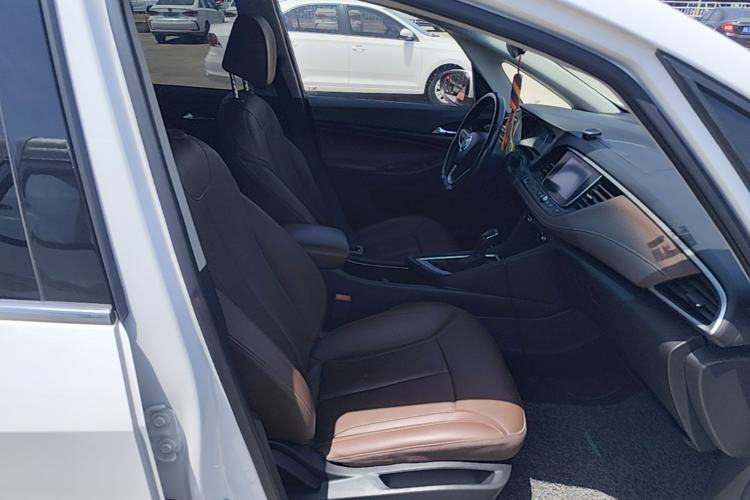 Used Buick GL6 2018 18T 6-Seater Luxury Model Right Front Seat