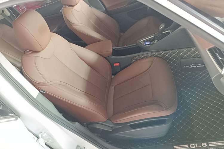 Used Buick GL6 2018 18T 6-Seater Luxury Model Right Front Seat