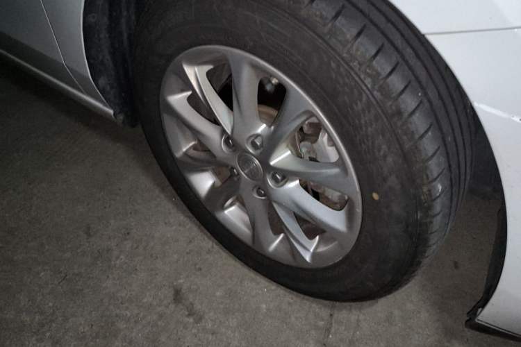Used Buick GL6 2018 18T 6-Seater Luxury Model Right Front Wheel Hub