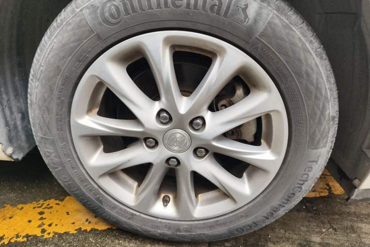 Used Buick GL6 2018 18T 6-Seater Luxury Model Right Front Wheel Hub