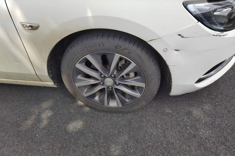 Used Buick GL6 2018 18T 6-Seater Prestige Model Right Front Wheel Hub