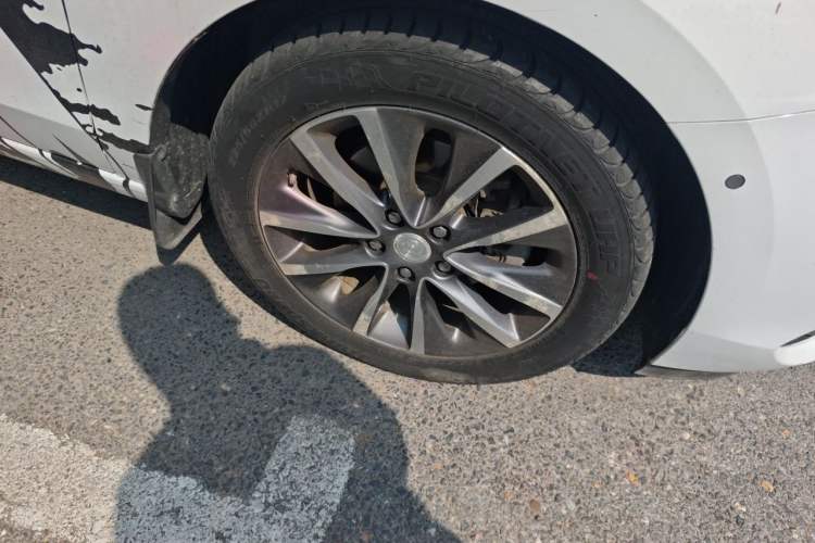 Used Buick GL6 2018 18T 6-Seater Prestige Model Right Front Wheel Hub