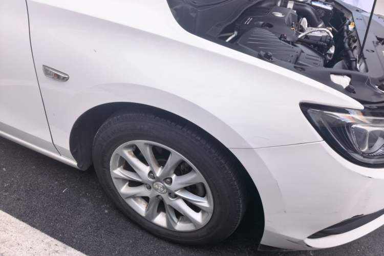 Used Buick GL6 2018 18T 6-Seater Elite Model Right Front Wheel Hub