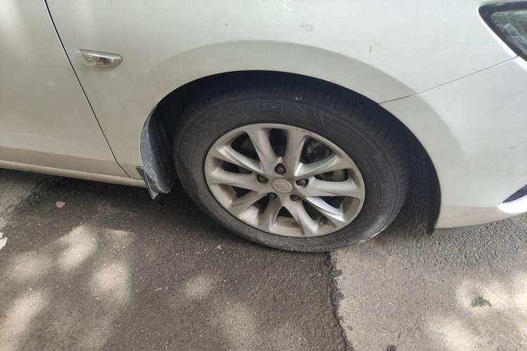 Used Buick GL6 2018 18T 5-Seater Elite Version Right Front Wheel Hub