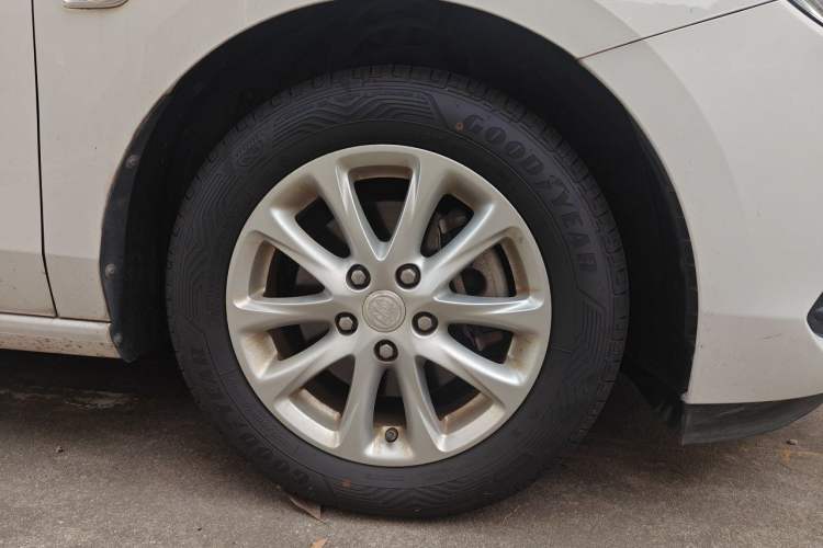 Used Buick GL6 2018 18T 6-Seater Luxury Model Right Front Wheel Hub