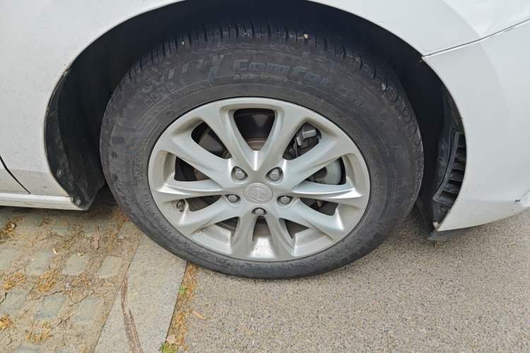Used Buick GL6 2018 18T 6-Seater Luxury Model Right Front Wheel Hub
