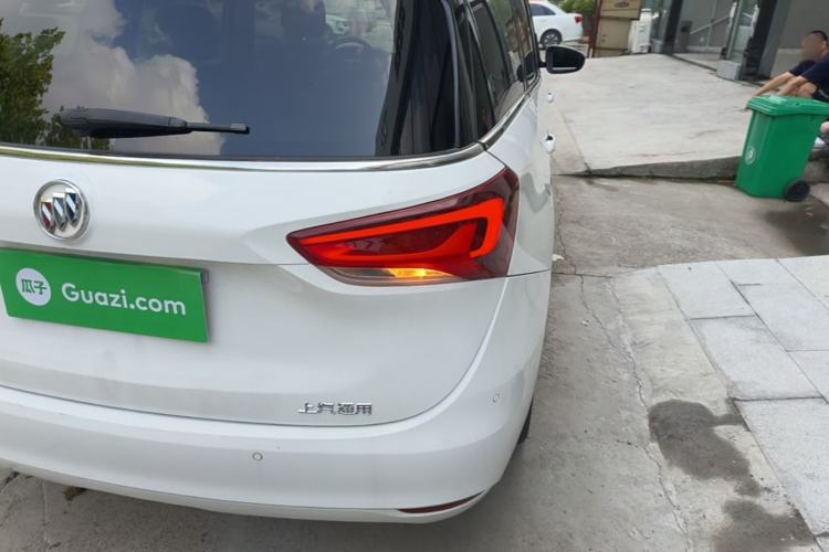 Used Buick GL6 2018 18T 6-Seater Prestige Model Right Rear Taillight