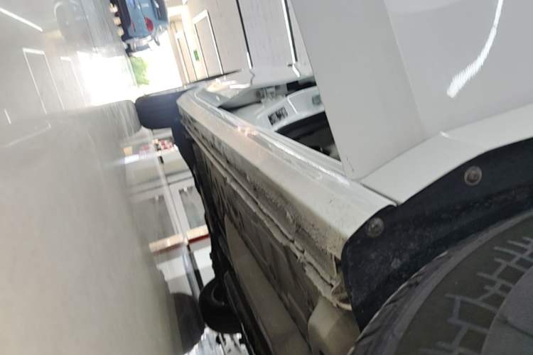 Used Buick GL6 2018 18T 6-Seater Elite Model Right Side Sill