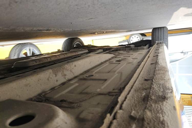 Used Buick GL6 2018 18T 6-Seater Luxury Model Right Side Sill